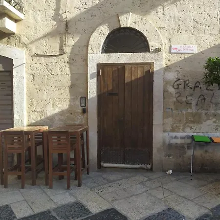 La Bella In Old Town Bari